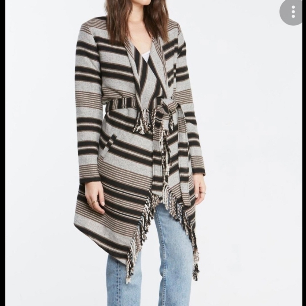 BB Dakota Striped Cardigan Pocho Tie Waist Blanket Jacket Sz Small - Picture 5 of 11